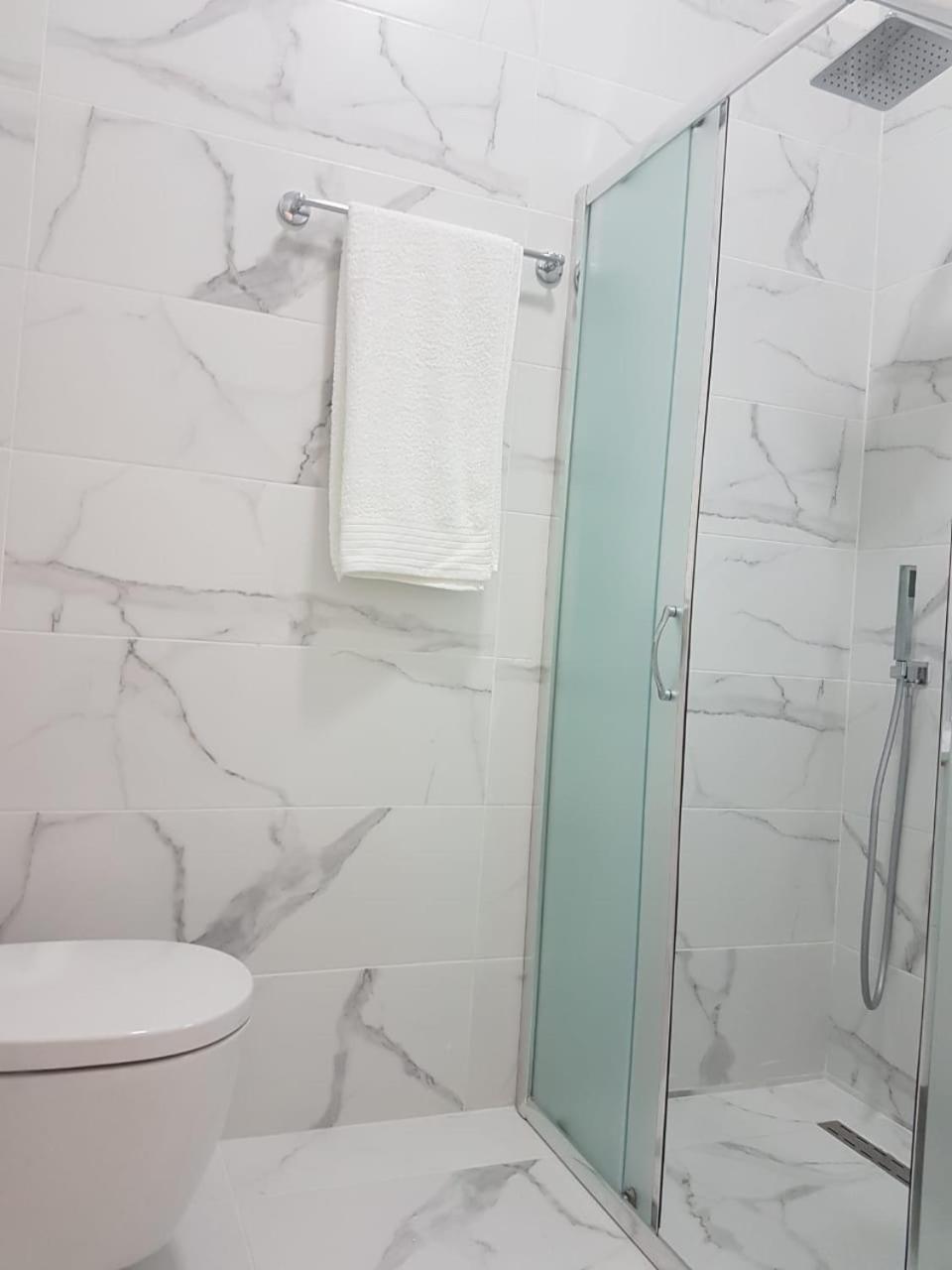 SarandëVila Alikaj公寓 外观 照片