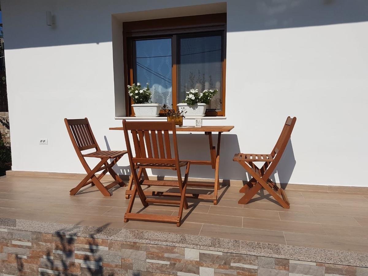 SarandëVila Alikaj公寓 外观 照片